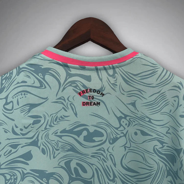 Inter Miami "Miami
Beach" Premium Kit