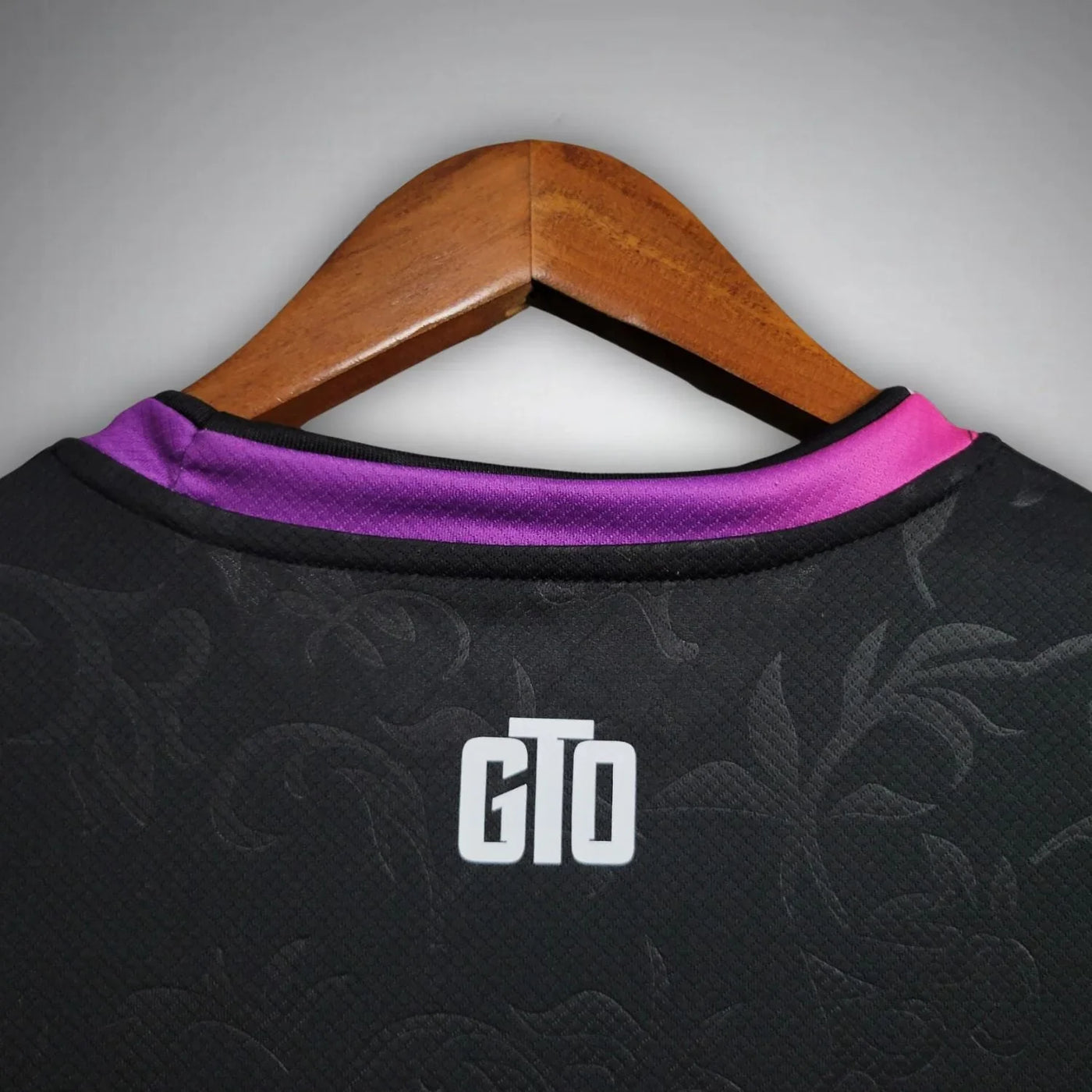 PSG "Paris Noir"
Premium Kit