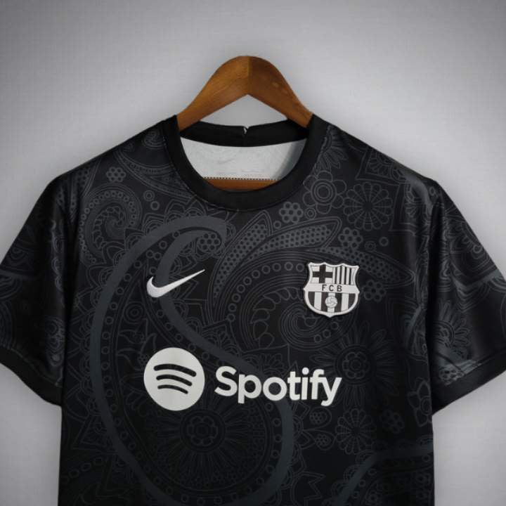 FC Barcelona "Noir Fleur" Premium Kit