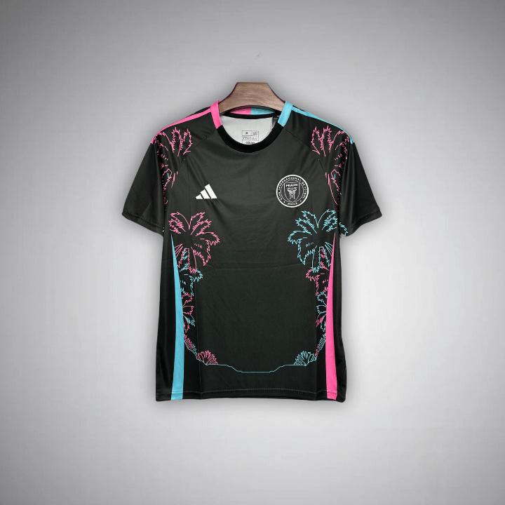 Inter Miami "Neon
Beach" Premium Kit